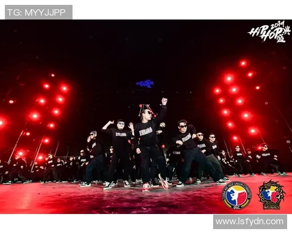 上海街舞队默契配合的背后故事与团队精神探讨