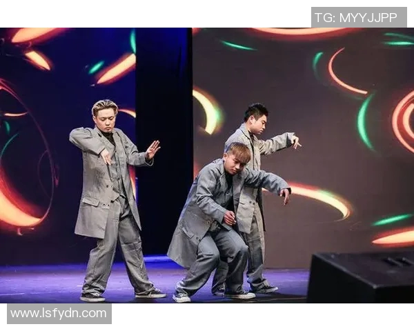 赵丽的街舞人生:从热爱到梦想的深度对话与成长之路 赵丽的街舞人生:从热爱到梦想的深度对话与成长之路
